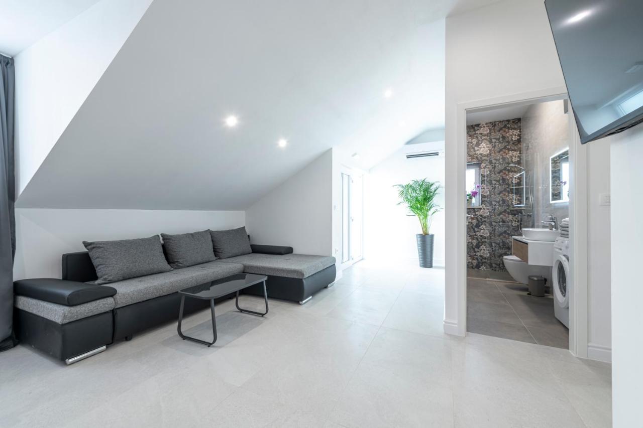 Apartment Meri ดูบรอฟนิก ภายนอก รูปภาพ